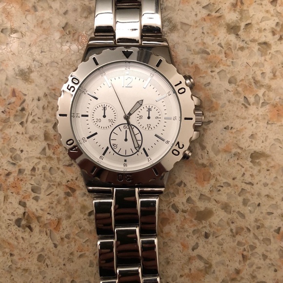 Accessories - Large face fashion watch